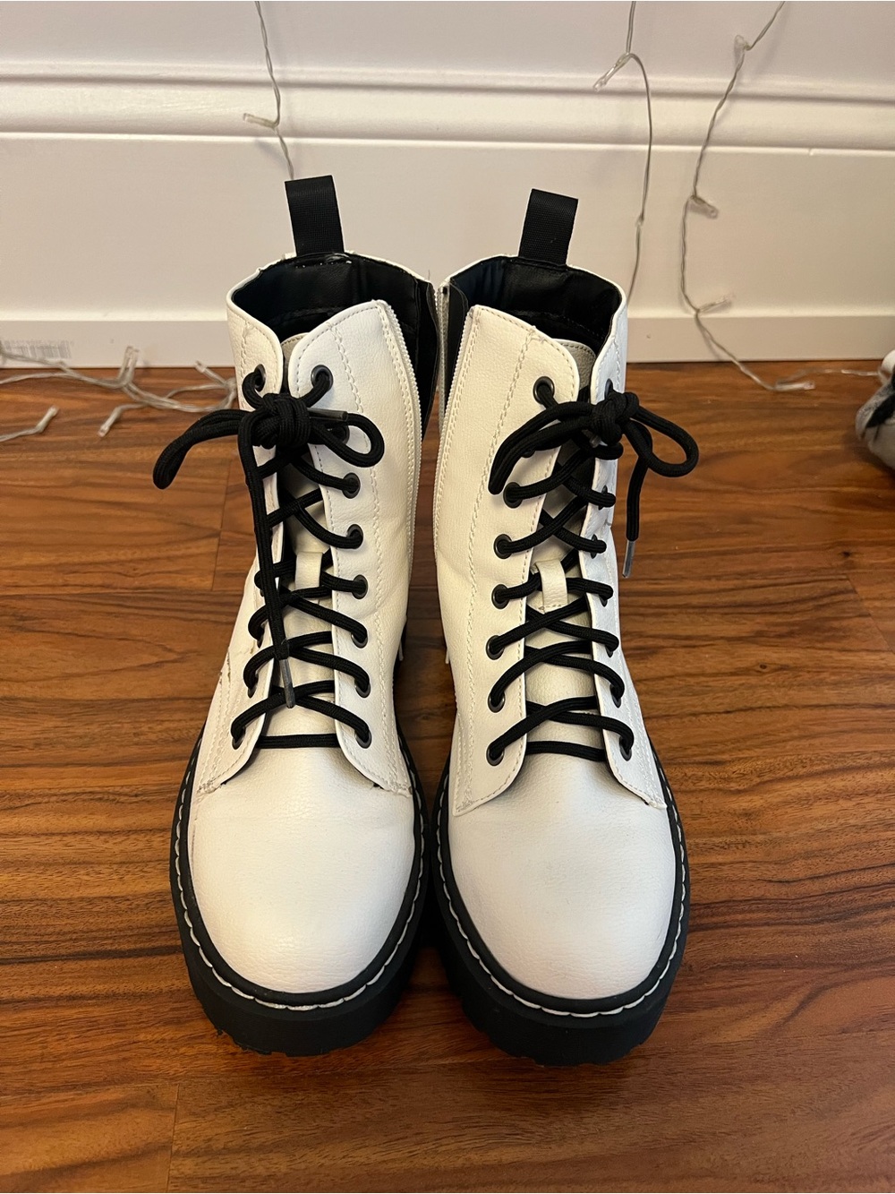 Sincerely Jules Harley Combat Boots Size 9
